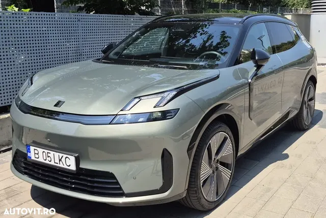 LYNK & CO 08