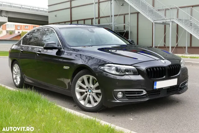 BMW 5 SERIES