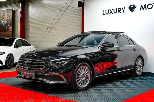 MERCEDES-BENZ E CLASS